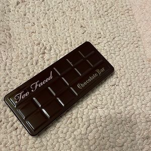 Too Faced Chocolate Bar eyeshadow palette